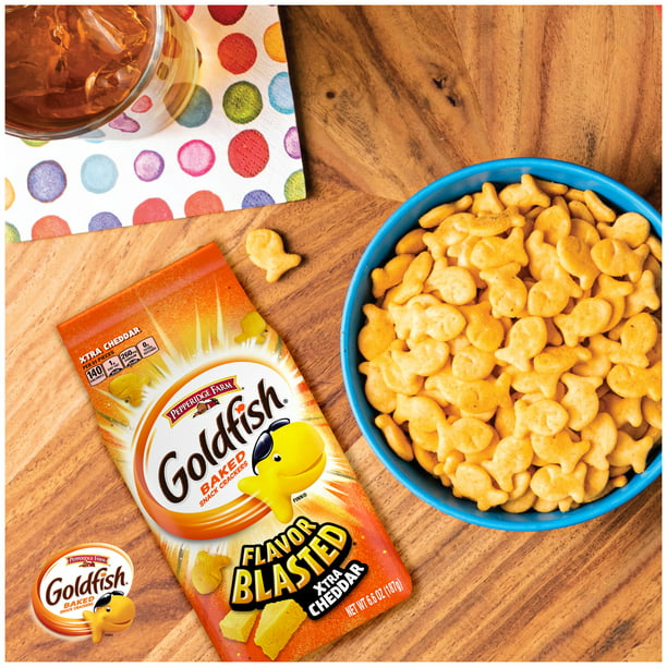 Goldfish Flavor Blasted Xtra Cheddar Cheese Crackers, Baked Snack Crackers, 6.6 oz Bag - LOOP MX