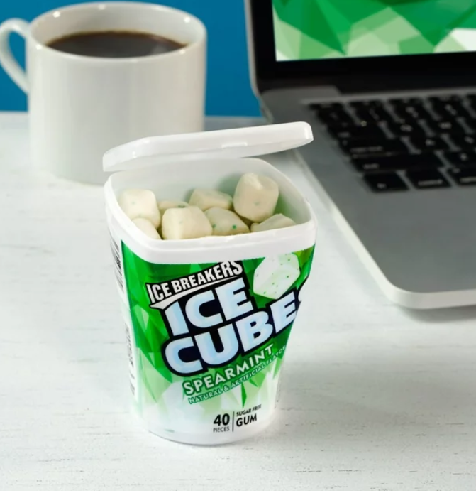 Ice Breakers Ice Cubes Sugar Free Chewing Gum, Bottle 3.24 oz, 40 Pieces