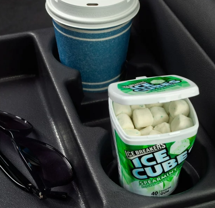 Ice Breakers Ice Cubes Sugar Free Chewing Gum, Bottle 3.24 oz, 40 Pieces