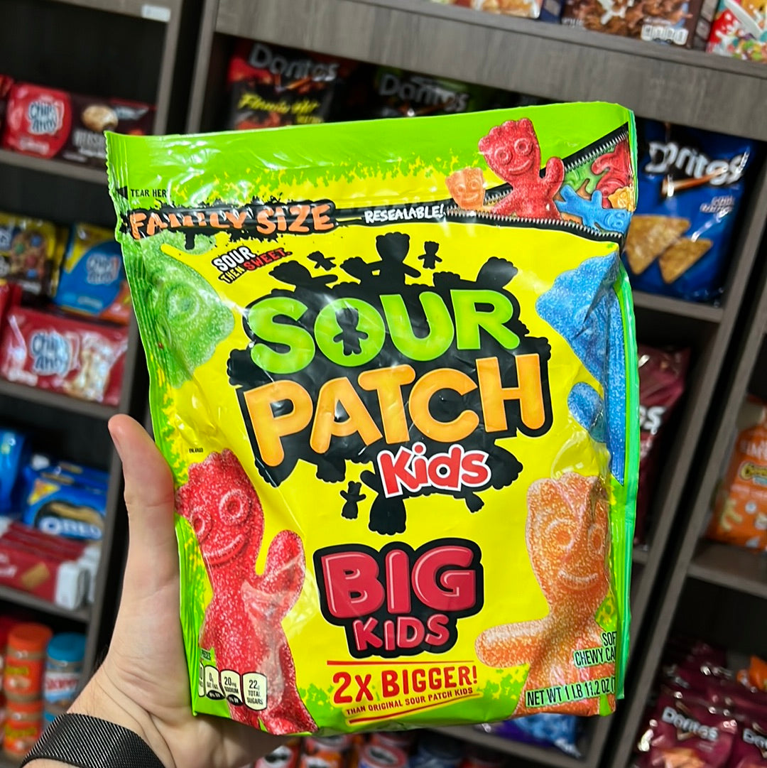 SOUR PATCH KIDS Big Kids Soft & Chewy Candy, Family Size, 1.7 lb - LOOP MX