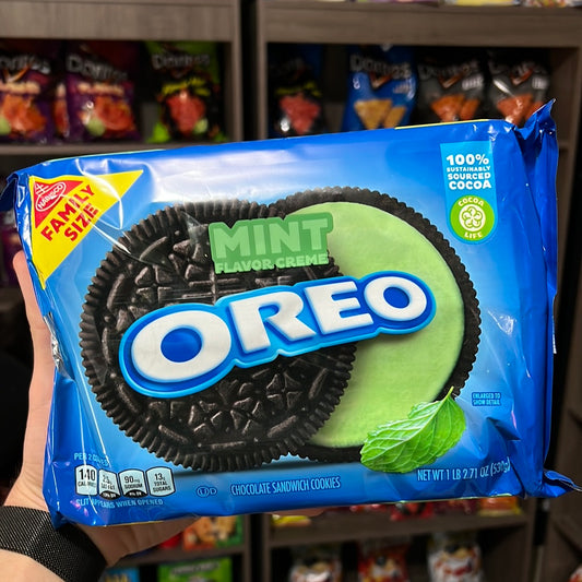 OREO Mint Creme Chocolate Sandwich Cookies, Family Size, 18.71 oz - LOOP MX
