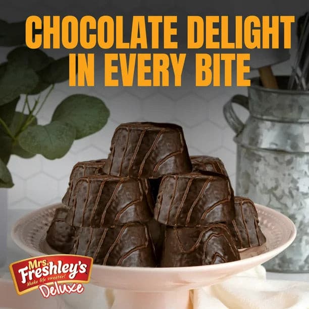 Mrs. Freshley's Deluxe Hershey's Triple Chocolate Cakes 10.5 oz.